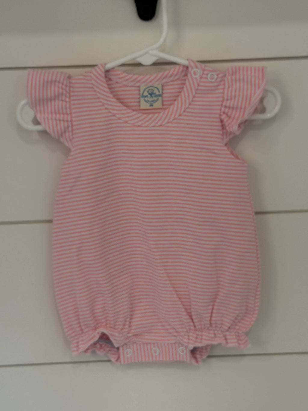 Flutter Sleeve Stripe Bubble